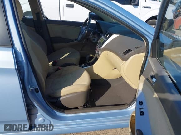 ✅ 2013 Hyundai Accent GLS • VIN: KMHCT4AE6DU525418 • Лот: 43556086. Опубликован ранее на IAAI с пробегом 112 167 миль. Бесплатный доступ к архиву аукционных продаж из США и подробный отчёт об истории автомобиля на DreamBid. Изображение 5.