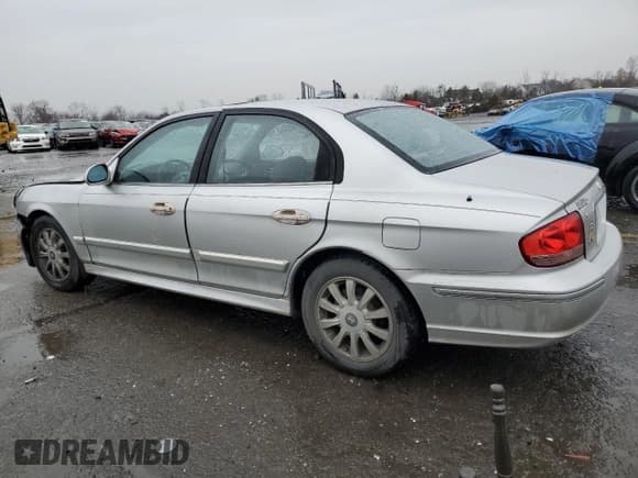 ✅ 2005 Hyundai Sonata GLS • VIN: KMHWF35H85A153246 • Лот: 84218684. Опубликован ранее на Copart с пробегом 138 802 миль. Бесплатный доступ к архиву аукционных продаж из США и подробный отчёт об истории автомобиля на DreamBid. Изображение 2.