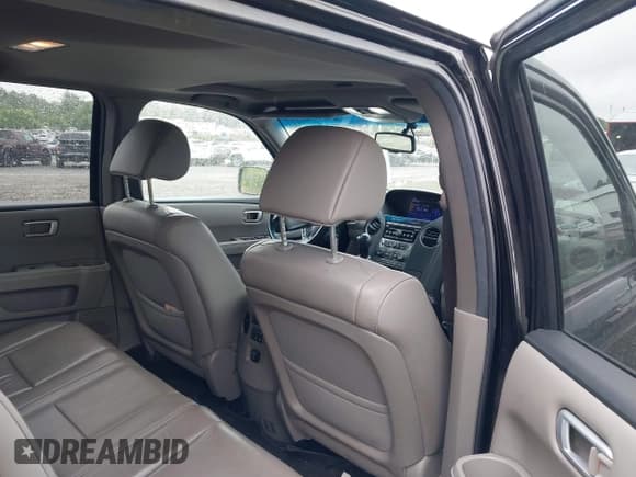 ✅ 2013 Honda Pilot EX-L • VIN: 5FNYF3H54DB019869 • Lot: 42231179. Wystawiony na IAAI z przebiegiem 139 099 mil. Bezpłatny archiwum sprzedaży aukcyjnych z USA i szczegółowy raport historii pojazdu na DreamBid. Zdjęcie 8.