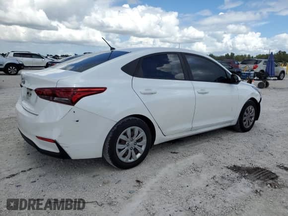 2018 Hyundai Accent SEL z VIN 3KPC24A31JE020788, wystawiony jako Copart lot #70532873 z przebiegiem 149 126 mil mil oraz . Historia ofert i sprzedaży dostępna na DreamBid. Obrazek 3.