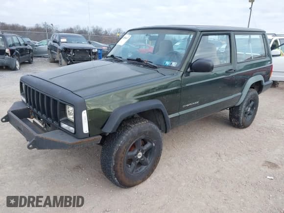 ✅ 1998 Jeep Cherokee • VIN: 1J4FJ27S6WL147452 • Lot: 43858447. Listed on IAAI with 159,184 mi. Free auction sales archive from the USA and detailed vehicle history report at DreamBid. Image 2.