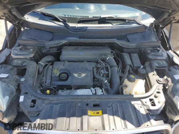 ✅ 2015 MINI Countryman S • VIN: WMWZC3C5XFWP52962 • Lot: 68687385. Listed on Copart with 92,970 mi. Free auction sales archive from the USA and detailed vehicle history report at DreamBid. Image 12.