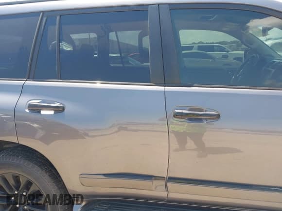 ✅ 2019 Lexus GX 460 • VIN: JTJBM7FX6K5210650 • Лот: 42979700. Опубликован ранее на IAAI с пробегом 109 598 миль. Бесплатный доступ к архиву аукционных продаж из США и подробный отчёт об истории автомобиля на DreamBid. Изображение 13.