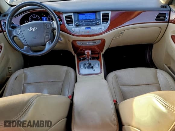 ✅ 2013 Hyundai Genesis 3.8L • VIN: KMHGC4DD3DU243421 • Lot: 94812965. Listed on Copart with 199,038 mi. Free auction sales archive from the USA and detailed vehicle history report at DreamBid. Image 8.