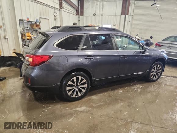 ✅ 2015 Subaru Outback Limited • VIN: 4S4BSBNC2F3352632 • Lot: 93016365. Listed on Copart with 194,812 mi. Free auction sales archive from the USA and detailed vehicle history report at DreamBid. Image 3.