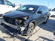 ✅ 2016 Toyota Highlander XLE • VIN: 5TDKKRFH3GS176830 • Lot: 43652957. Wystawiony na IAAI z przebiegiem 102 675 mil. Bezpłatny archiwum sprzedaży aukcyjnych z USA i szczegółowy raport historii pojazdu na DreamBid. Zdjęcie 2.