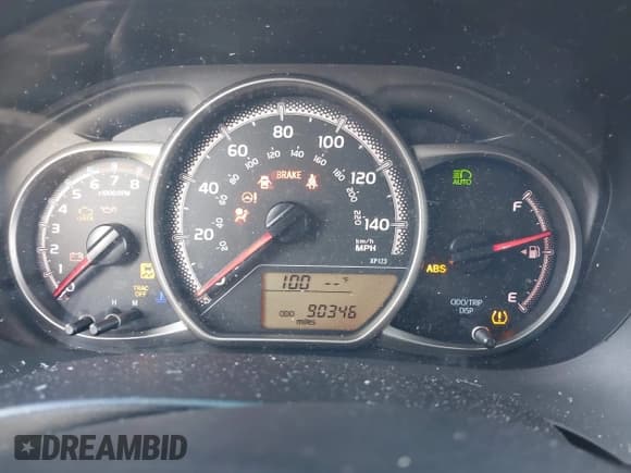 ✅ 2017 Toyota Yaris L • VIN: VNKKTUD3XHA082876 • Lot: 42823371. Wystawiony na IAAI z przebiegiem 90 346 mil. Bezpłatny archiwum sprzedaży aukcyjnych z USA i szczegółowy raport historii pojazdu na DreamBid. Zdjęcie 7.