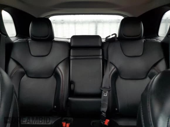 ✅ 2019 Jeep Cherokee Trailhawk Elite • VIN: 1C4PJMBN1KD157186 • Lot: 85381765. Listed on Copart with 105,597 mi. Free auction sales archive from the USA and detailed vehicle history report at DreamBid. Image 10.