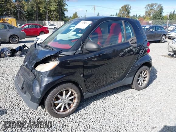 ✅ 2009 Smart fortwo Pure • VIN: WMEEJ31X89K209022 • Lot: 43402314. Wystawiony na IAAI z przebiegiem 102 275 mil. Bezpłatny archiwum sprzedaży aukcyjnych z USA i szczegółowy raport historii pojazdu na DreamBid. Zdjęcie 2.