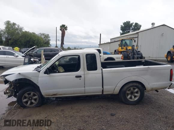 ✅ 2001 Nissan Frontier XE • VIN: 1N6DD26S81C355683 • Lot: 41793603. Listed on IAAI with 338,854 mi. Free auction sales archive from the USA and detailed vehicle history report at DreamBid. Image 14.