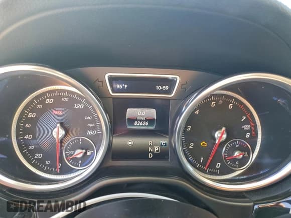 ✅ 2018 Mercedes-Benz GLS 550 • VIN: 4JGDF7DE2JB035753 • Lot: 92766945. Wystawiony na Copart z przebiegiem 83 626 mil. Bezpłatny archiwum sprzedaży aukcyjnych z USA i szczegółowy raport historii pojazdu na DreamBid. Zdjęcie 9.