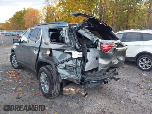 ✅ 2022 Chevrolet Traverse LT Cloth • VIN: 1GNEVGKW1NJ169714 • Lot: 43468604. Wystawiony na IAAI z przebiegiem 46 169 mil. Bezpłatny archiwum sprzedaży aukcyjnych z USA i szczegółowy raport historii pojazdu na DreamBid. Zdjęcie 6.