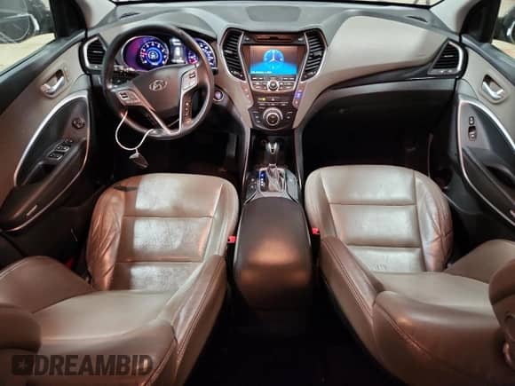 2016 Hyundai Santa Fe Limited z VIN KM8SRDHF9GU141064, wystawiony jako Copart lot #90247635 z przebiegiem 142 441 mil mil oraz Czysty tytuł • Clean title. Historia ofert i sprzedaży dostępna na DreamBid. Obrazek 8.