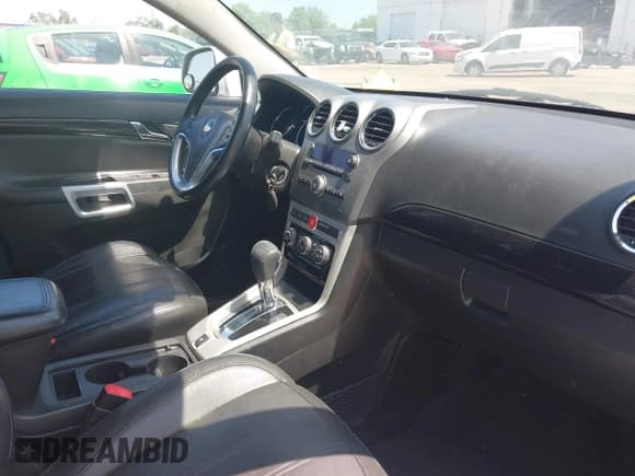 ✅ 2013 Chevrolet Captiva Sport LTZ • VIN: 3GNAL4EK5DS542942 • Lot: 41991896. Wystawiony na IAAI z przebiegiem 127 354 mil. Bezpłatny archiwum sprzedaży aukcyjnych z USA i szczegółowy raport historii pojazdu na DreamBid. Zdjęcie 5.