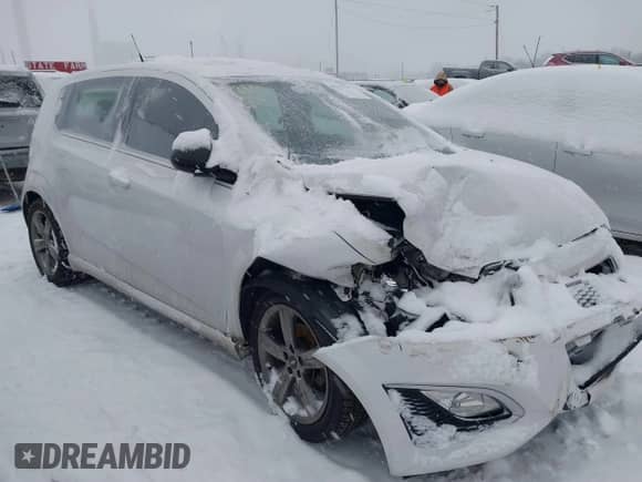 ✅ 2013 Chevrolet Sonic RS • VIN: 1G1JG6SB8D4178652 • Lot: 41279241. Wystawiony na IAAI z przebiegiem 116 879 mil mil. Skorzystaj z bezpłatnego archiwum sprzedaży aukcyjnych z USA i zobacz szczegółowy raport historii pojazdu na DreamBid. Zdjęcie 1.