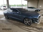 ✅ 2019 Volvo S60 Inscription • VIN: 7JRA22TL3KG003888 • Lot: 56118535. Wystawiony na Copart z przebiegiem 86 308 mil. Bezpłatny archiwum sprzedaży aukcyjnych z USA i szczegółowy raport historii pojazdu na DreamBid. Zdjęcie 4.