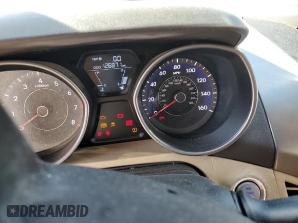 ✅ 2013 Hyundai Elantra Limited • VIN: 5NPDH4AE2DH242387 • Lot: 84957205. Listed on Copart with 126,871 mi. Free auction sales archive from the USA and detailed vehicle history report at DreamBid. Image 9.