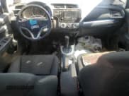 ✅ 2019 Honda Fit Sport • VIN: 3HGGK5H6XKM720549 • Lot: 61024565. Listed on Copart with 126,545 mi. Free auction sales archive from the USA and detailed vehicle history report at DreamBid. Image 8.