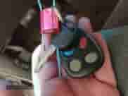 2006 Chevrolet Silverado 1500 LT1 z VIN 2GCEK13T461204941, wystawiony jako IAAI lot #42503740 z przebiegiem 280 634 mil mil oraz . Historia ofert i sprzedaży dostępna na DreamBid. Obrazek 11.