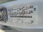 ✅ 2016 Lincoln MKC Reserve • VIN: 5LMCJ3C90GUJ14923 • Lot: 86153255. Wystawiony na Copart z przebiegiem 178 390 mil. Bezpłatny archiwum sprzedaży aukcyjnych z USA i szczegółowy raport historii pojazdu na DreamBid. Zdjęcie 12.