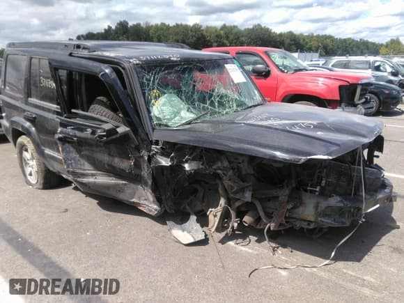 ✅ 2007 Jeep Commander Sport • VIN: 1J8HG48K57C647510 • Lot: 41883720. Wystawiony na IAAI z przebiegiem 210 051 mil. Bezpłatny archiwum sprzedaży aukcyjnych z USA i szczegółowy raport historii pojazdu na DreamBid. Zdjęcie 1.