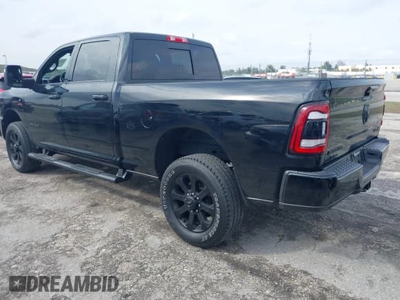 ✅ 2024 Ram 2500 Laramie • VIN: 3C6UR5FL3RG141327 • Lot: 41390825. Listed on IAAI with 8,002 mi. Free auction sales archive from the USA and detailed vehicle history report at DreamBid. Image 3.