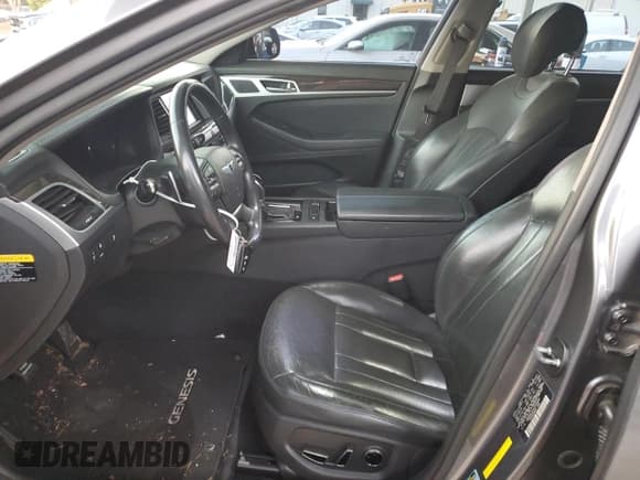 ✅ 2015 Hyundai Genesis 3.8L • VIN: KMHGN4JEXFU056963 • Лот: 91478525. Опубликован ранее на Copart с пробегом 140 007 миль. Бесплатный доступ к архиву аукционных продаж из США и подробный отчёт об истории автомобиля на DreamBid. Изображение 7.