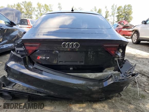 ✅ 2016 Audi RS 7 Prestige • VIN: WUAW2AFC7GN904309 • Lot: 61766944. Wystawiony na Copart z przebiegiem 54 914 mil. Bezpłatny archiwum sprzedaży aukcyjnych z USA i szczegółowy raport historii pojazdu na DreamBid. Zdjęcie 6.