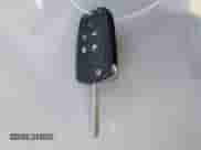 2012 Chevrolet Volt z VIN 1G1RA6E46CU126288, wystawiony jako IAAI lot #43571985 z przebiegiem 206 340 mil mil oraz . Historia ofert i sprzedaży dostępna na DreamBid. Obrazek 11.