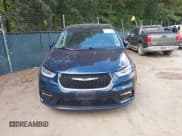 ✅ 2022 Chrysler Pacifica Hybrid Touring L • VIN: 2C4RC1L71NR212447 • Lot: 43327979. Wystawiony na IAAI z przebiegiem 59 700 mil. Bezpłatny archiwum sprzedaży aukcyjnych z USA i szczegółowy raport historii pojazdu na DreamBid. Zdjęcie 12.