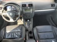 ✅ 2008 Volkswagen R32 • VIN: WVWKC71K88W128309 • Лот: 66508285. Опубликован ранее на Copart с пробегом 122 726 миль. Бесплатный доступ к архиву аукционных продаж из США и подробный отчёт об истории автомобиля на DreamBid. Изображение 8.