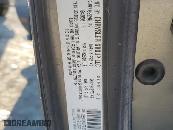 ✅ 2011 Dodge Challenger • VIN: 2B3CJ4DG7BH570893 • Lot: 42389315. Wystawiony na Copart z przebiegiem 131 889 mil. Bezpłatny archiwum sprzedaży aukcyjnych z USA i szczegółowy raport historii pojazdu na DreamBid. Zdjęcie 12.