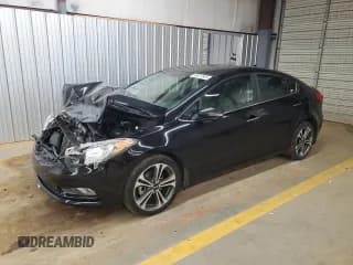 ✅ 2016 Kia Forte EX • VIN: KNAFX4A81G5529615 • Lot: 90027845. Wystawiony na Copart z przebiegiem 117 287 mil. Bezpłatny archiwum sprzedaży aukcyjnych z USA i szczegółowy raport historii pojazdu na DreamBid. Zdjęcie 1.