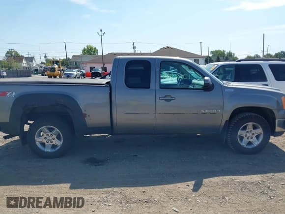 ✅ 2012 GMC Sierra 1500 SLE • VIN: 1GTR2VE71CZ254322 • Lot: 43155251. Wystawiony na IAAI z przebiegiem 245 312 mil. Bezpłatny archiwum sprzedaży aukcyjnych z USA i szczegółowy raport historii pojazdu na DreamBid. Zdjęcie 13.