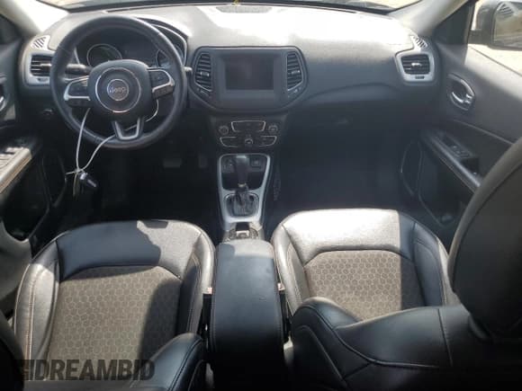 ✅ 2020 Jeep Compass Latitude • VIN: 3C4NJCBB2LT247031 • Lot: 54294465. Listed on Copart with 60,697 mi. Free auction sales archive from the USA and detailed vehicle history report at DreamBid. Image 8.
