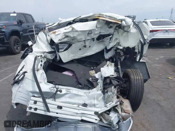 ✅ 2025 Nissan Altima S • VIN: 1N4BL4BV6SN356027 • Lot: 43100686. Listed on IAAI with Not provided. Free auction sales archive from the USA and detailed vehicle history report at DreamBid. Image 17.