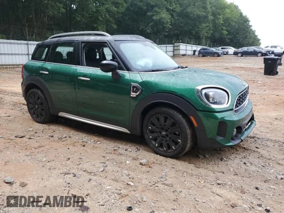 ✅ 2024 MINI Countryman Cooper S • VIN: WMZ53BR01R3S11196 • Lot: 68313635. Listed on Copart with 32,247 mi. Free auction sales archive from the USA and detailed vehicle history report at DreamBid. Image 4.