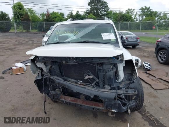 ✅ 2011 Nissan Armada Platinum • VIN: 5N1BA0NF1BN603981 • Lot: 42518673. Wystawiony na IAAI z przebiegiem 216 109 mil. Bezpłatny archiwum sprzedaży aukcyjnych z USA i szczegółowy raport historii pojazdu na DreamBid. Zdjęcie 12.