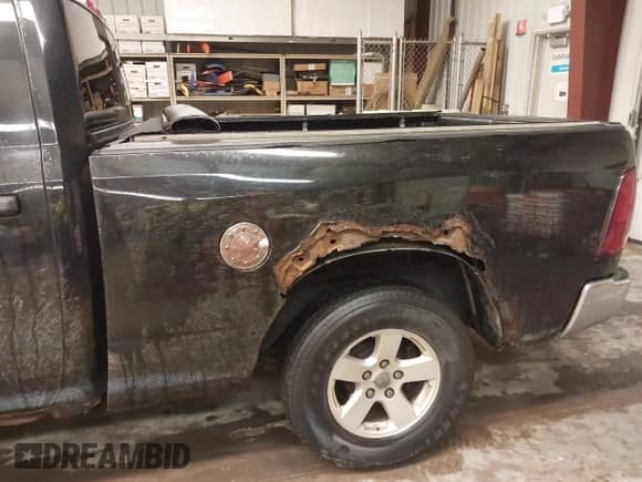 2009 Dodge 1500 SLT с VIN 1D3HV18T09S823240, выставлен на аукционе IAAI как лот 41827920 с пробегом 179 843 миль миль и . История ставок и продаж доступна на DreamBid. Изображение 18.