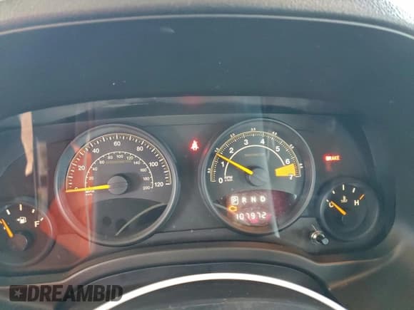 ✅ 2014 Jeep Compass Sport • VIN: 1C4NJCBAXED725910 • Lot: 93786035. Listed on Copart with 107,972 mi. Free auction sales archive from the USA and detailed vehicle history report at DreamBid. Image 9.