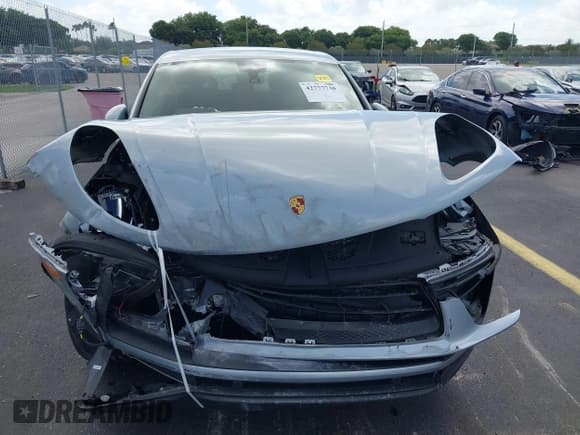 ✅ 2022 Porsche Macan • VIN: WP1AA2A57NLB04304 • Lot: 42777730. Wystawiony na IAAI z przebiegiem 12 986 mil. Bezpłatny archiwum sprzedaży aukcyjnych z USA i szczegółowy raport historii pojazdu na DreamBid. Zdjęcie 6.