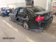 ✅ 2010 BMW 3 Series 328i xDrive • VIN: WBAPK5C56AA649033 • Lot: 42427224. Listed on IAAI with 145,036 mi. Free auction sales archive from the USA and detailed vehicle history report at DreamBid. Image 3.