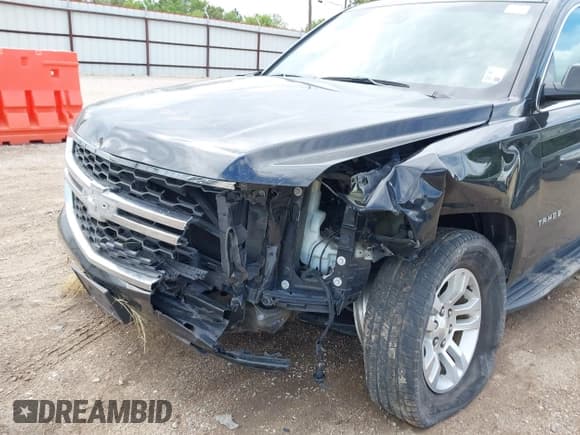 ✅ 2017 Chevrolet Tahoe LT • VIN: 1GNSCBKC0HR122195 • Lot: 40189425. Listed on IAAI with Not provided. Free auction sales archive from the USA and detailed vehicle history report at DreamBid. Image 6.
