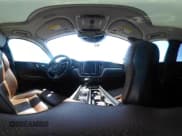 ✅ 2018 Volvo XC60 Inscription • VIN: LYVA22RL1JB121857 • Lot: 43132009. Listed on IAAI with 86,909 mi. Free auction sales archive from the USA and detailed vehicle history report at DreamBid. Image 18.