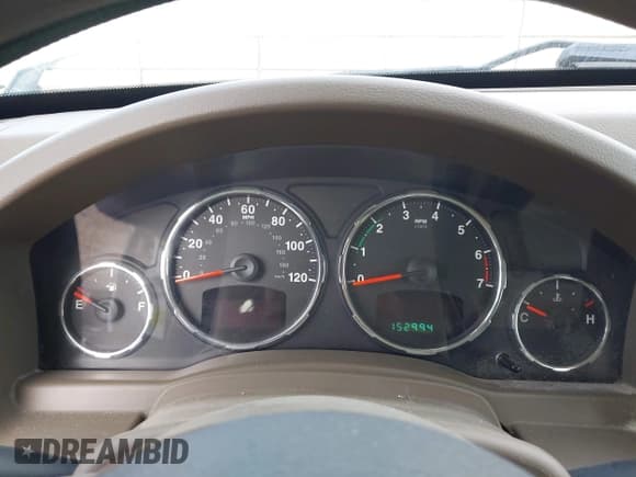 ✅ 2012 Jeep Liberty Arctic • VIN: 1C4PJMAK2CW164645 • Lot: 43068185. Wystawiony na IAAI z przebiegiem 152 994 mil. Bezpłatny archiwum sprzedaży aukcyjnych z USA i szczegółowy raport historii pojazdu na DreamBid. Zdjęcie 7.