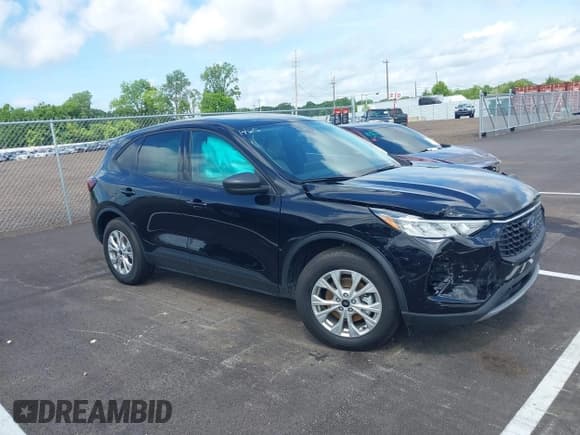 ✅ 2025 Ford Escape Active • VIN: 1FMCU0GN9SUA67139 • Lot: 42502587. Listed on IAAI with 5,138 mi. Free auction sales archive from the USA and detailed vehicle history report at DreamBid. Image 1.