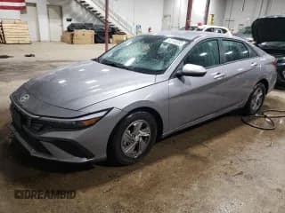 ✅ 2024 Hyundai Elantra SE • VIN: KMHLL4DG4RU838651 • Лот: 62148095. Опубликован ранее на Copart с пробегом 15 902 миль. Бесплатный доступ к архиву аукционных продаж из США и подробный отчёт об истории автомобиля на DreamBid. Изображение 1.