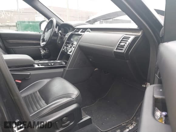 ✅ 2020 Land Rover Discovery HSE Luxury • VIN: SALRT2RV8L2431759 • Lot: 41685159. Listed on IAAI with 73,073 mi. Free auction sales archive from the USA and detailed vehicle history report at DreamBid. Image 5.