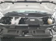 ✅ 2025 Chevrolet Express Passenger LT • VIN: 1GAZGPFP6S1253491 • Lot: 93640925. Wystawiony na Copart z przebiegiem 3 575 mil. Bezpłatny archiwum sprzedaży aukcyjnych z USA i szczegółowy raport historii pojazdu na DreamBid. Zdjęcie 12.