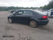 ✅ 2013 Volkswagen Jetta SEL • VIN: 3VWGP7AJ1DM264614 • Лот: 42722881. Опубликован ранее на IAAI с пробегом 170 436 миль. Бесплатный доступ к архиву аукционных продаж из США и подробный отчёт об истории автомобиля на DreamBid. Изображение 3.